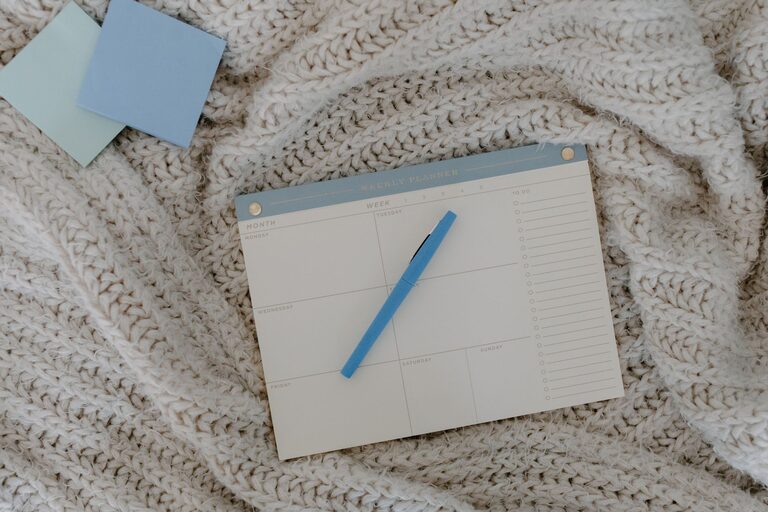 A Simple Weekly Cleaning Schedule for a Tidy Home